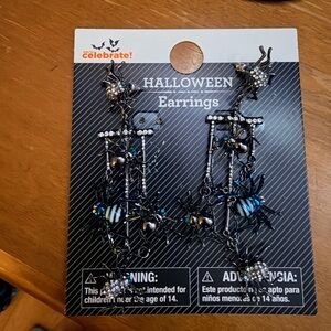 Celebrate Halloween Spider Earrings